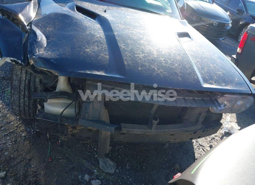 Photo 12 of 2013 Dodge Challenger SXT (VIN 2C3CDYAG0DH645961)