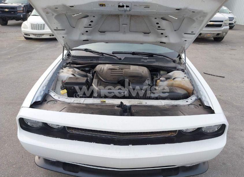 Photo 10 of 2014 Dodge Challenger SXT (VIN 2C3CDYAG0EH149589)