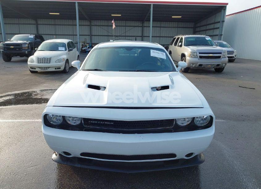 Photo 12 of 2014 Dodge Challenger SXT (VIN 2C3CDYAG0EH149589)