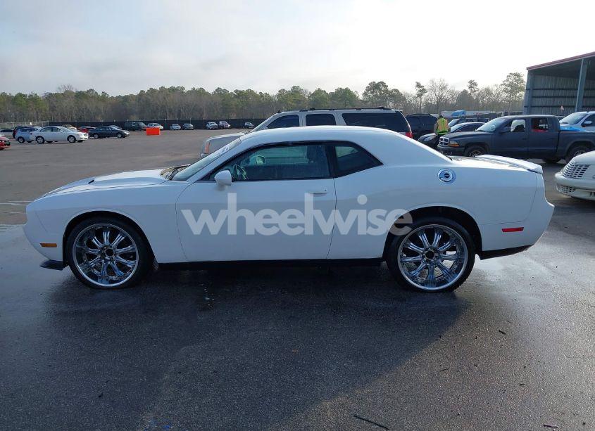 Photo 14 of 2014 Dodge Challenger SXT (VIN 2C3CDYAG0EH149589)
