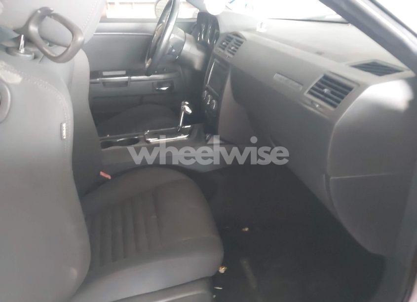 Photo 5 of 2012 Dodge Challenger SXT (VIN 2C3CDYAG1CH230050)