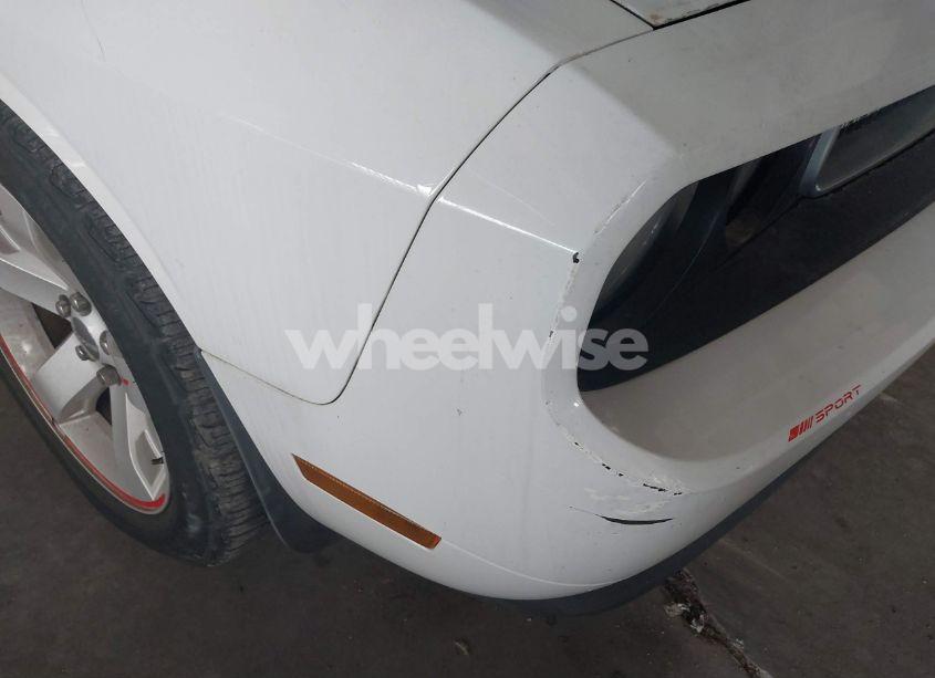 Photo 6 of 2012 Dodge Challenger SXT (VIN 2C3CDYAG1CH230050)