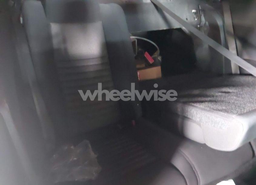 Photo 8 of 2012 Dodge Challenger SXT (VIN 2C3CDYAG1CH230050)