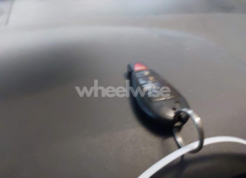 Photo 11 of 2012 Dodge Challenger SXT (VIN 2C3CDYAG1CH232235)