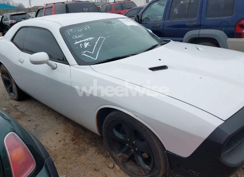 2013 Dodge Challenger SXT PLUS (VIN 2C3CDYAG1DH500864) main photo