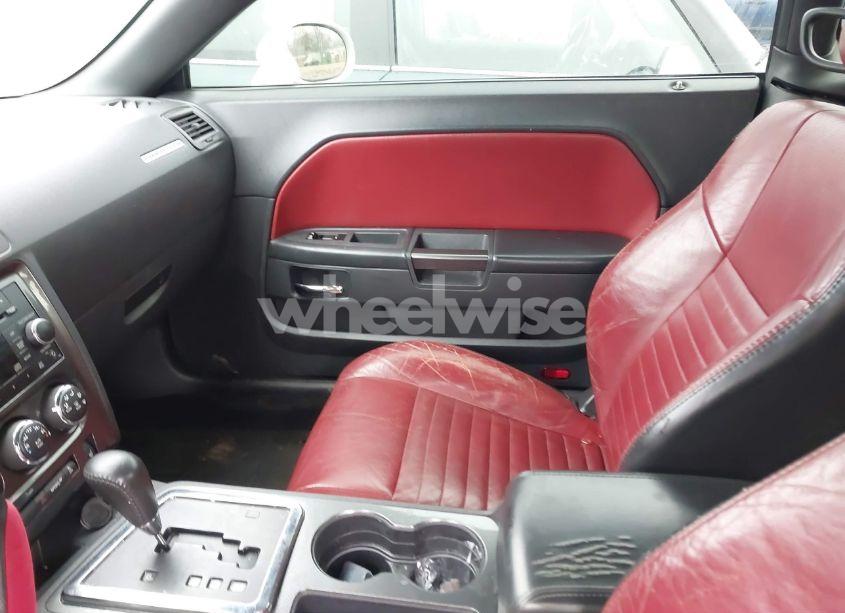 Photo 5 of 2013 Dodge Challenger SXT PLUS (VIN 2C3CDYAG1DH500864)