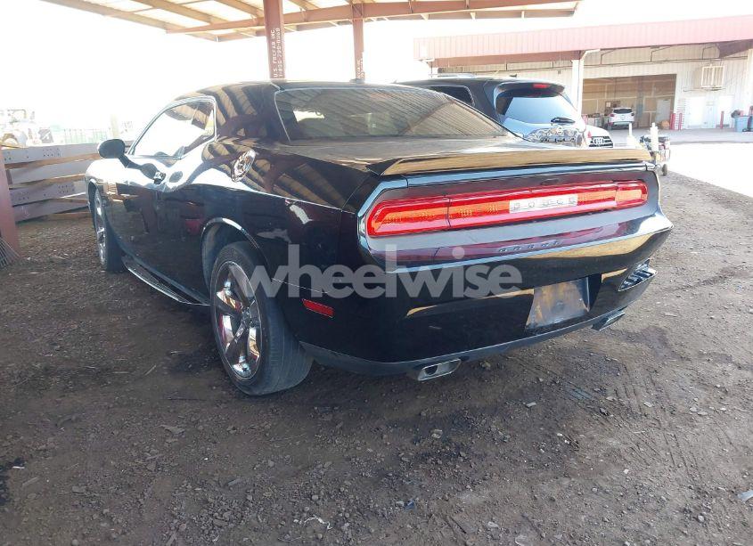 Photo 3 of 2013 Dodge Challenger SXT (VIN 2C3CDYAG1DH629087)