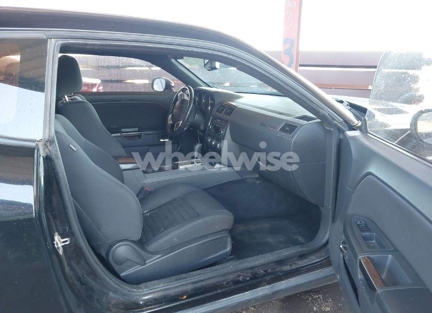 Photo 5 of 2013 Dodge Challenger SXT (VIN 2C3CDYAG1DH629087)