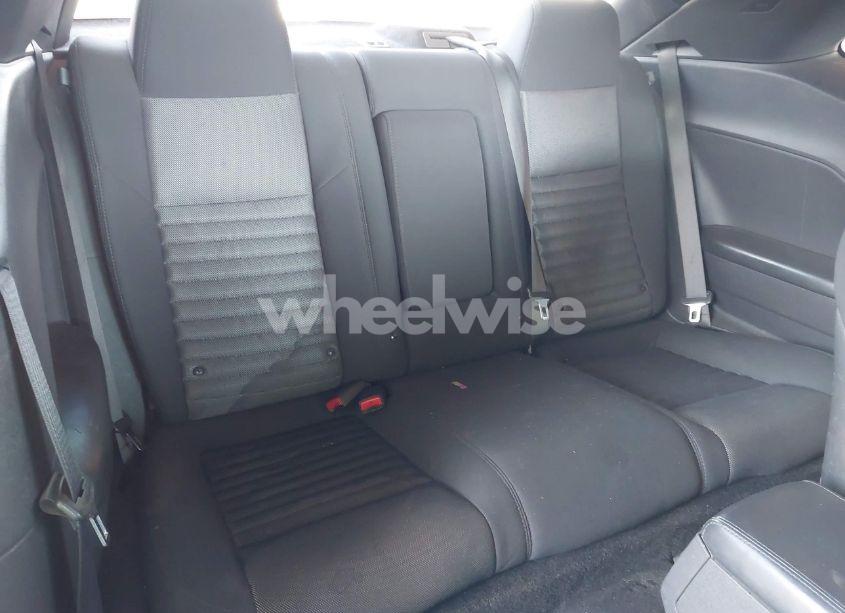 Photo 8 of 2013 Dodge Challenger SXT (VIN 2C3CDYAG1DH629087)