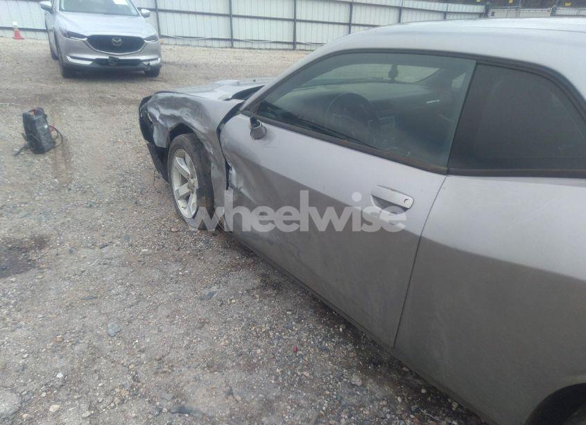 Photo 21 of 2014 Dodge Challenger SXT (VIN 2C3CDYAG1EH213283)