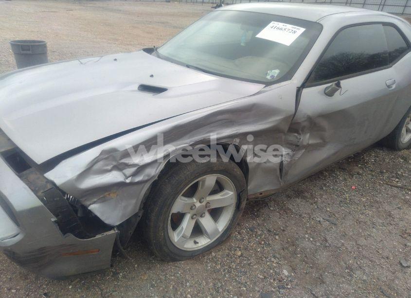 Photo 6 of 2014 Dodge Challenger SXT (VIN 2C3CDYAG1EH213283)