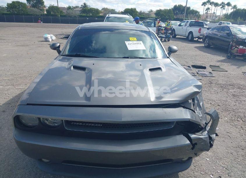 Photo 12 of 2012 Dodge Challenger SXT (VIN 2C3CDYAG2CH105686)