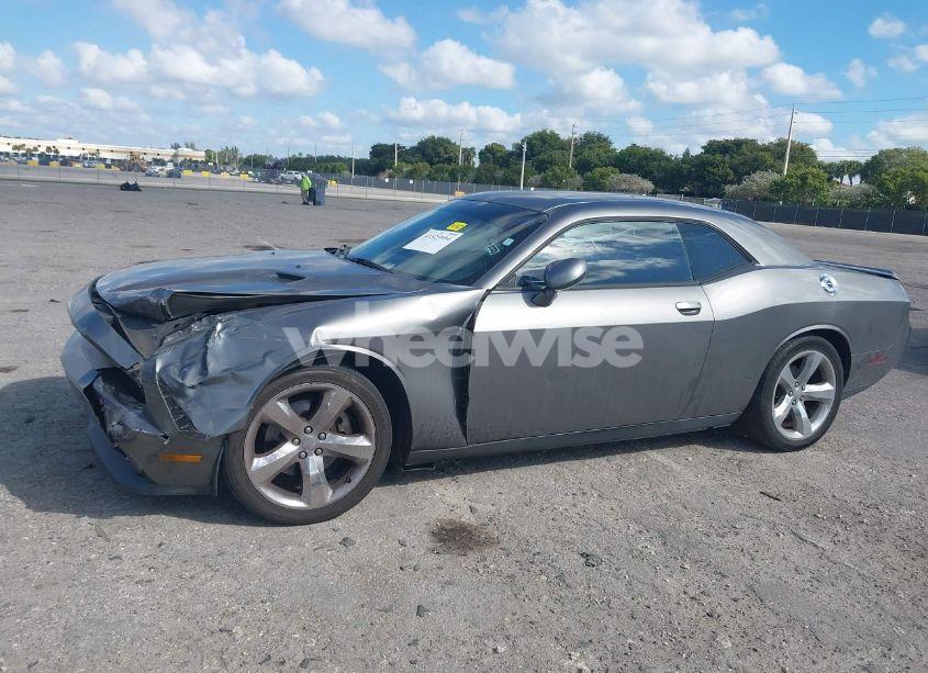 Photo 6 of 2012 Dodge Challenger SXT (VIN 2C3CDYAG2CH105686)