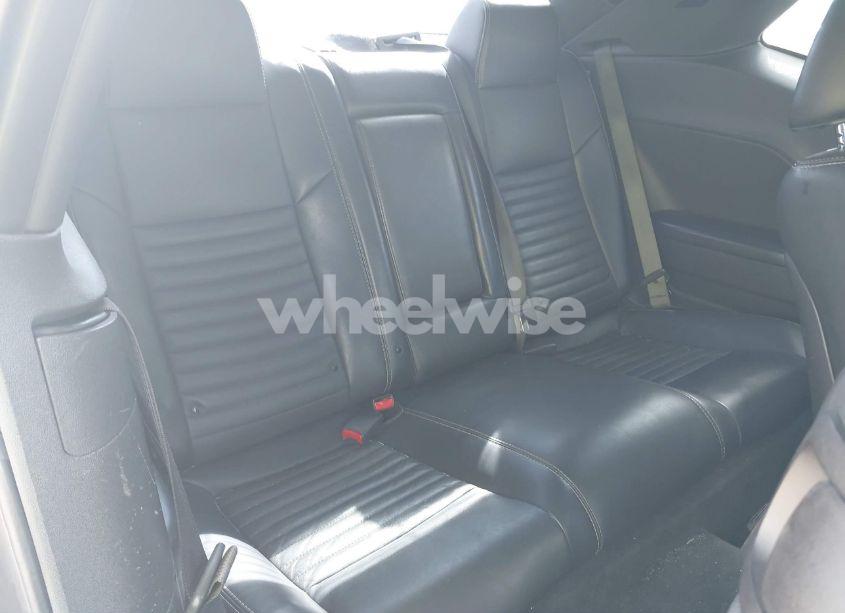 Photo 8 of 2012 Dodge Challenger SXT (VIN 2C3CDYAG2CH105686)