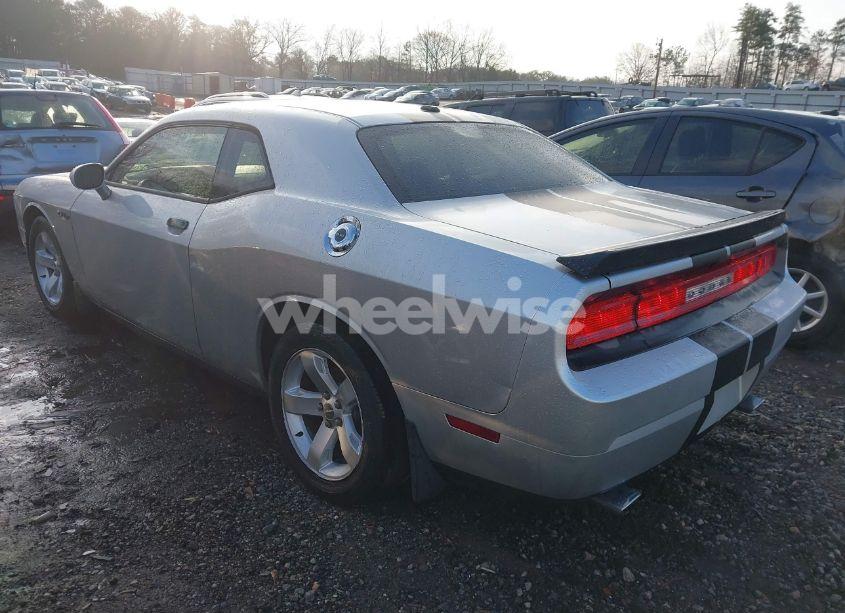 Photo 3 of 2012 Dodge Challenger SXT (VIN 2C3CDYAG2CH106126)