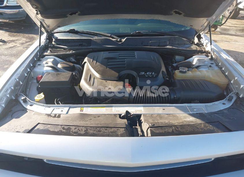 Photo 10 of 2012 Dodge Challenger SXT (VIN 2C3CDYAG2CH170439)