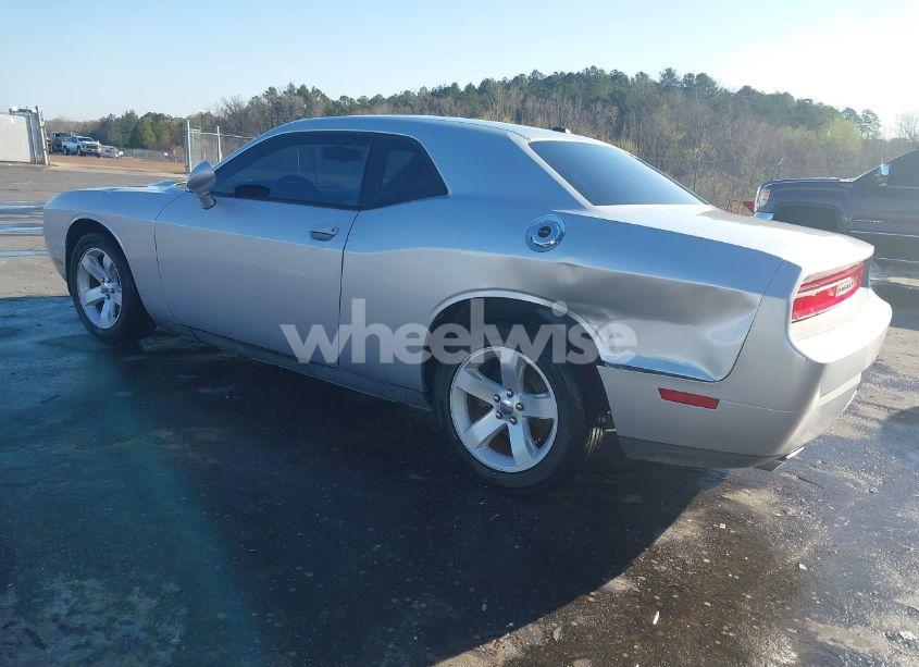 Photo 3 of 2012 Dodge Challenger SXT (VIN 2C3CDYAG2CH170439)