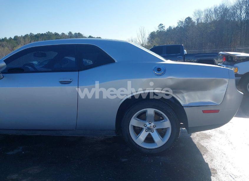 Photo 6 of 2012 Dodge Challenger SXT (VIN 2C3CDYAG2CH170439)