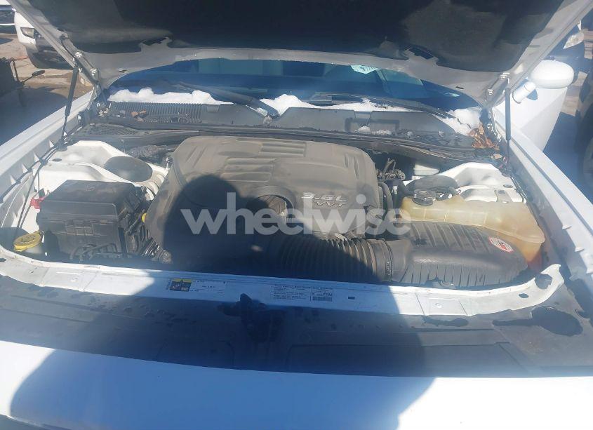 Photo 10 of 2013 Dodge Challenger SXT (VIN 2C3CDYAG2DH530794)