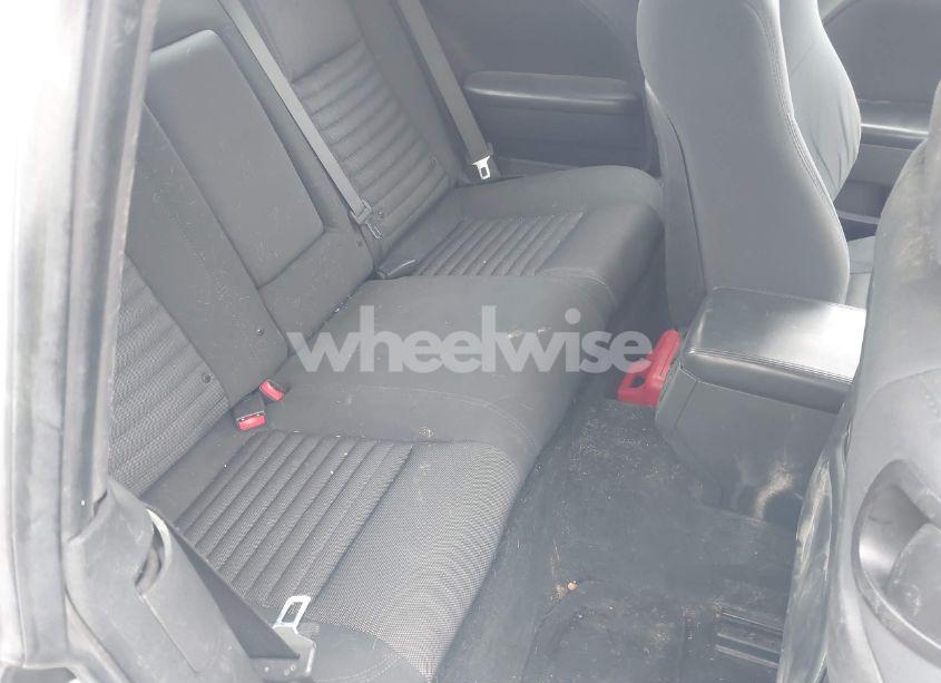 Photo 8 of 2013 Dodge Challenger SXT (VIN 2C3CDYAG2DH530794)