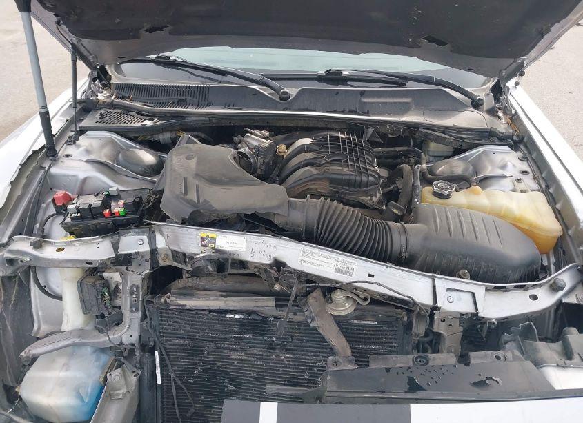 Photo 10 of 2014 Dodge Challenger SXT PLUS (VIN 2C3CDYAG2EH139887)