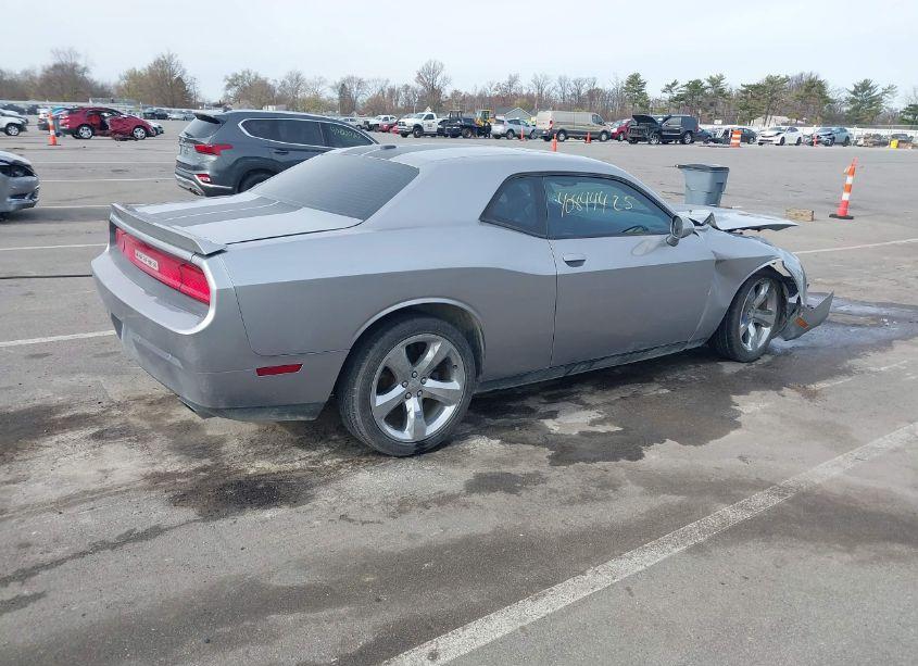 Photo 4 of 2014 Dodge Challenger SXT PLUS (VIN 2C3CDYAG2EH139887)