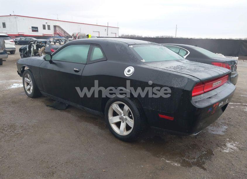 Photo 3 of 2014 Dodge Challenger RALLYE REDLINE/SXT/SXT 100TH ANNIVERSARY APPEARANCE GROUP/SXT PLUS (VIN 2C3CDYAG2EH224583)