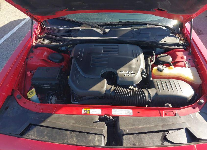 Photo 10 of 2014 Dodge Challenger SXT (VIN 2C3CDYAG2EH302148)