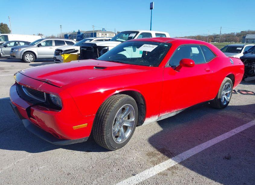 Photo 2 of 2014 Dodge Challenger SXT (VIN 2C3CDYAG2EH302148)