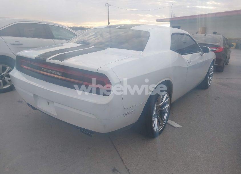 Photo 4 of 2012 Dodge Challenger SXT (VIN 2C3CDYAG3CH141421)