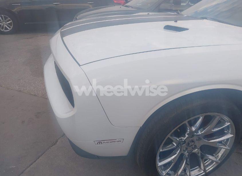 Photo 6 of 2012 Dodge Challenger SXT (VIN 2C3CDYAG3CH141421)