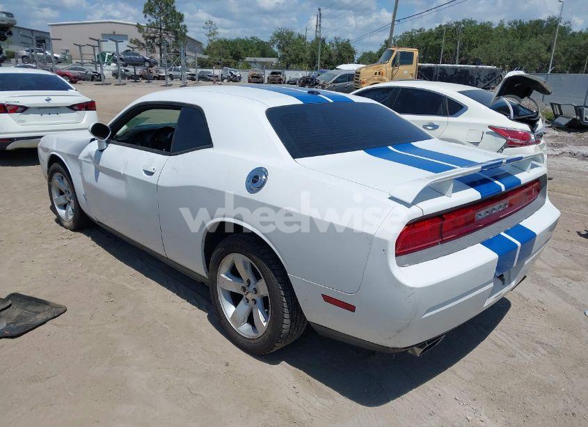 Photo 3 of 2012 Dodge Challenger SXT (VIN 2C3CDYAG3CH157618)