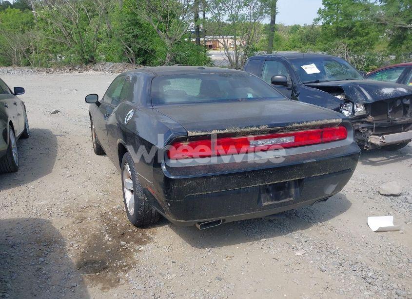 Photo 3 of 2012 Dodge Challenger SXT (VIN 2C3CDYAG3CH171504)