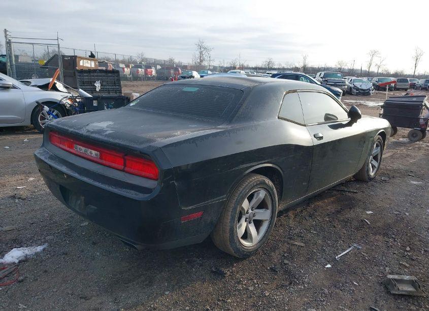 Photo 4 of 2012 Dodge Challenger SXT (VIN 2C3CDYAG3CH227943)