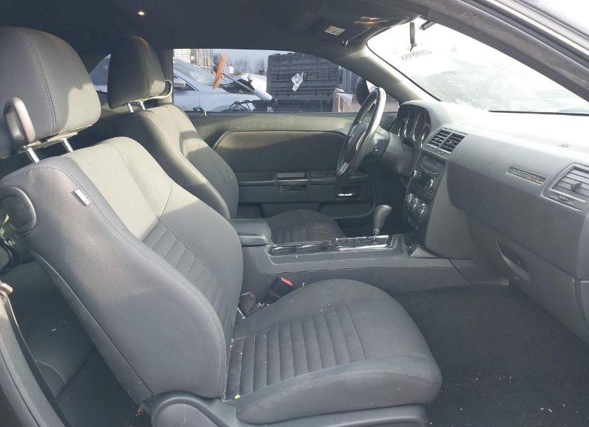 Photo 5 of 2012 Dodge Challenger SXT (VIN 2C3CDYAG3CH227943)