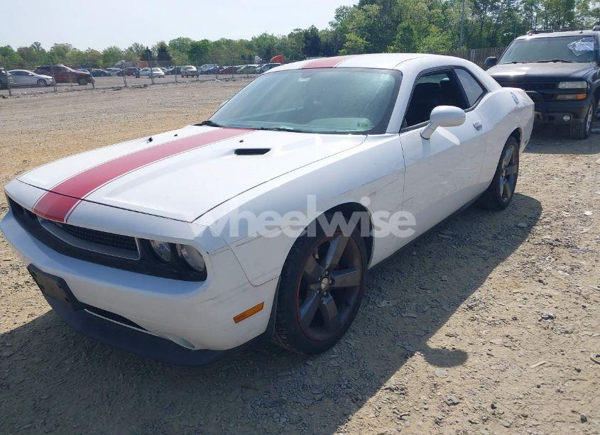 Photo 2 of 2013 Dodge Challenger RALLYE REDLINE (VIN 2C3CDYAG3DH520016)