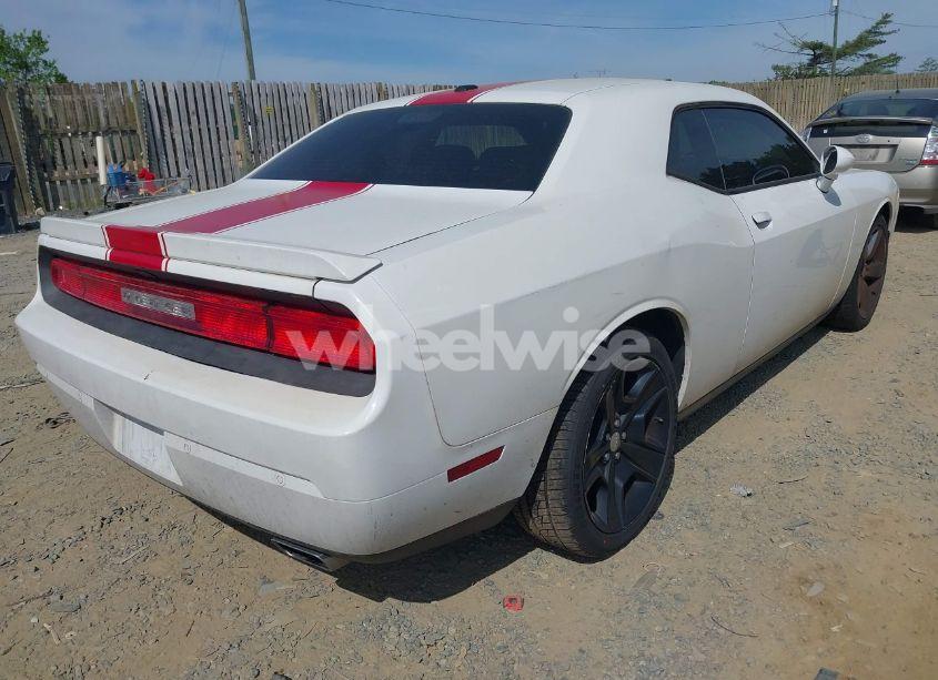 Photo 4 of 2013 Dodge Challenger RALLYE REDLINE (VIN 2C3CDYAG3DH520016)