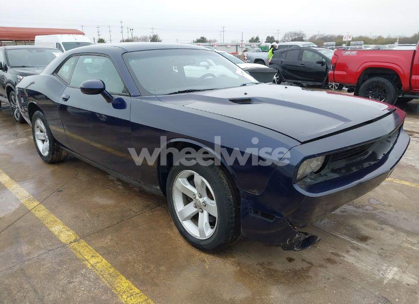2013 Dodge Challenger SXT (VIN 2C3CDYAG3DH705344) main photo