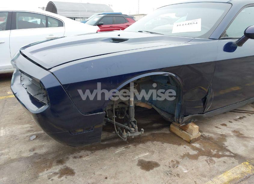 Photo 6 of 2013 Dodge Challenger SXT (VIN 2C3CDYAG3DH705344)