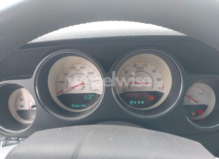 Photo 7 of 2013 Dodge Challenger SXT (VIN 2C3CDYAG3DH705344)