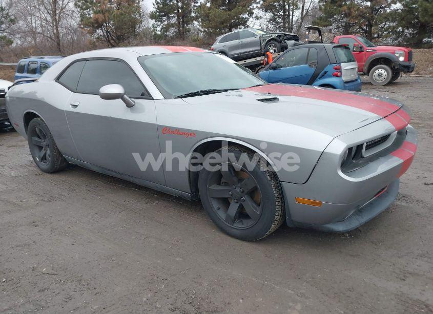 2013 Dodge Challenger SXT (VIN 2C3CDYAG3DH724962) main photo