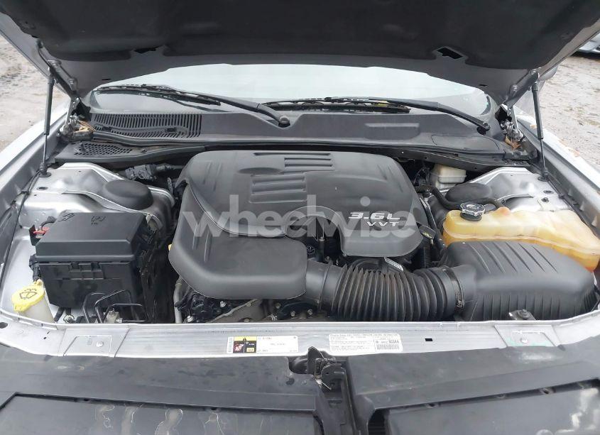 Photo 10 of 2013 Dodge Challenger SXT (VIN 2C3CDYAG3DH724962)