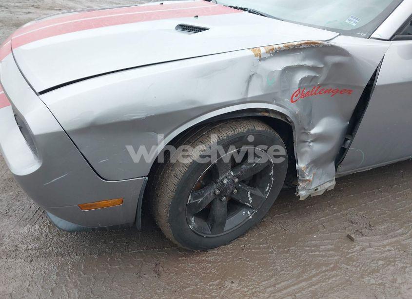 Photo 6 of 2013 Dodge Challenger SXT (VIN 2C3CDYAG3DH724962)