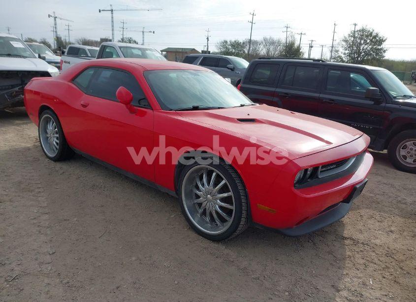 2014 Dodge Challenger SXT (VIN 2C3CDYAG3EH258483) main photo