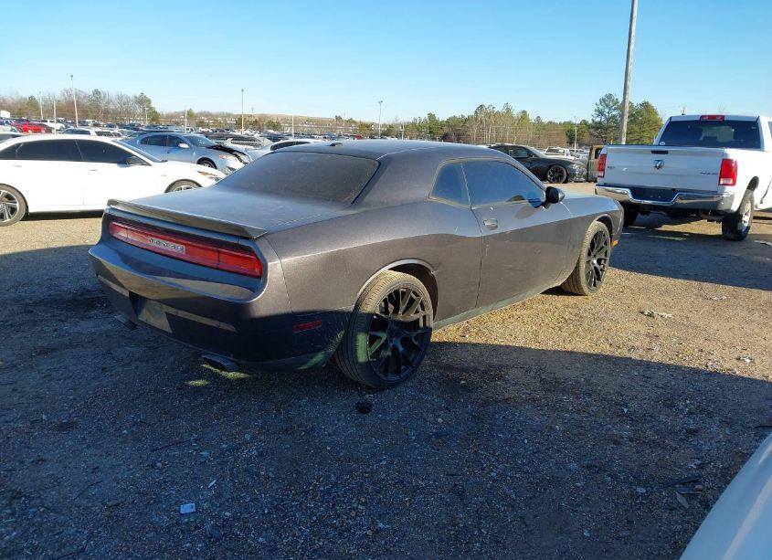 Photo 4 of 2014 Dodge Challenger SXT (VIN 2C3CDYAG3EH284226)