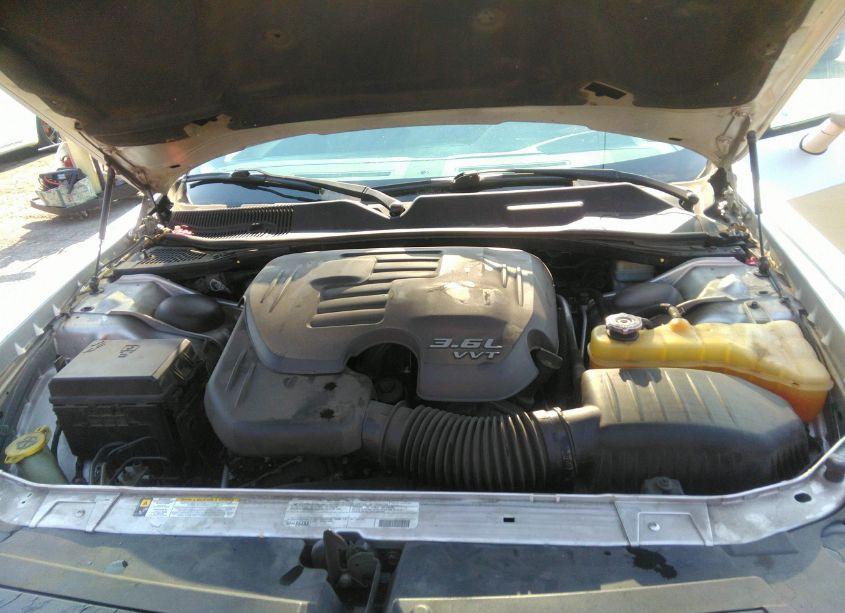 Photo 10 of 2012 Dodge Challenger SXT (VIN 2C3CDYAG4CH120982)