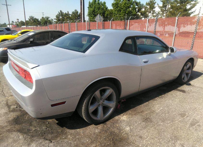 Photo 4 of 2012 Dodge Challenger SXT (VIN 2C3CDYAG4CH120982)