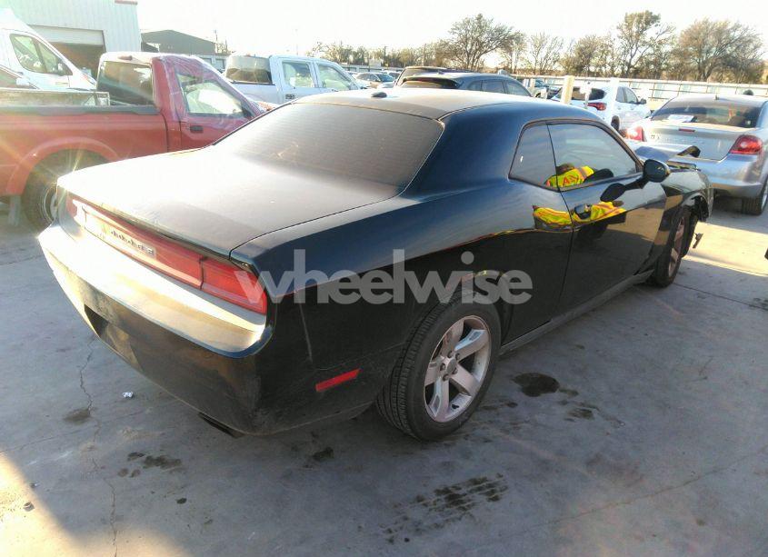 Photo 4 of 2012 Dodge Challenger SXT (VIN 2C3CDYAG4CH174184)