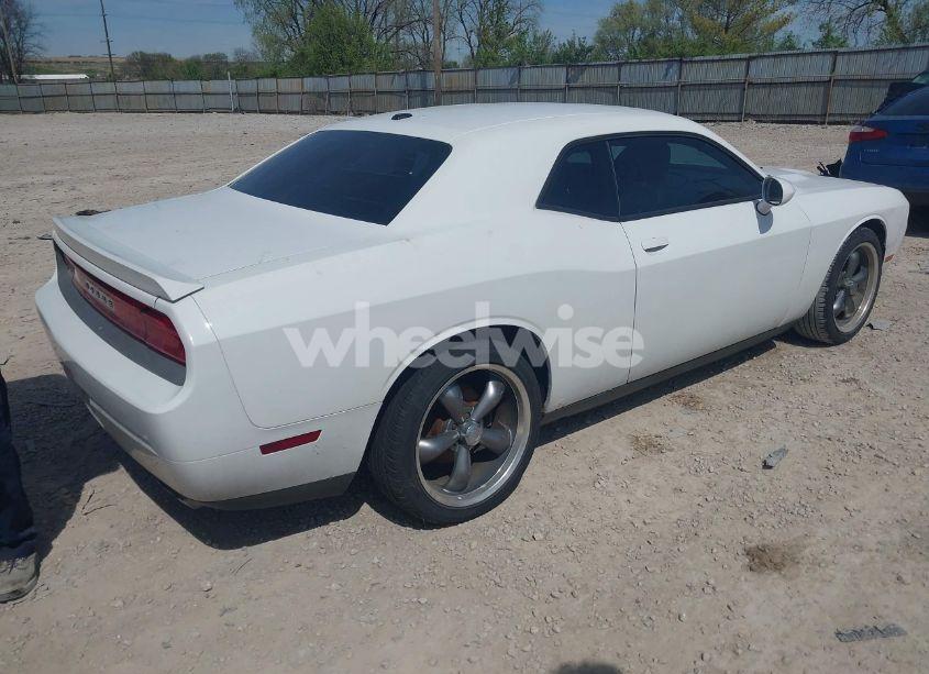 Photo 4 of 2013 Dodge Challenger SXT PLUS (VIN 2C3CDYAG4DH652329)