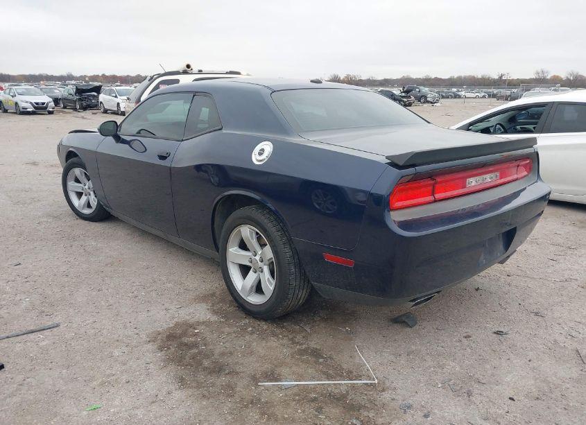 Photo 3 of 2013 Dodge Challenger SXT (VIN 2C3CDYAG4DH683418)